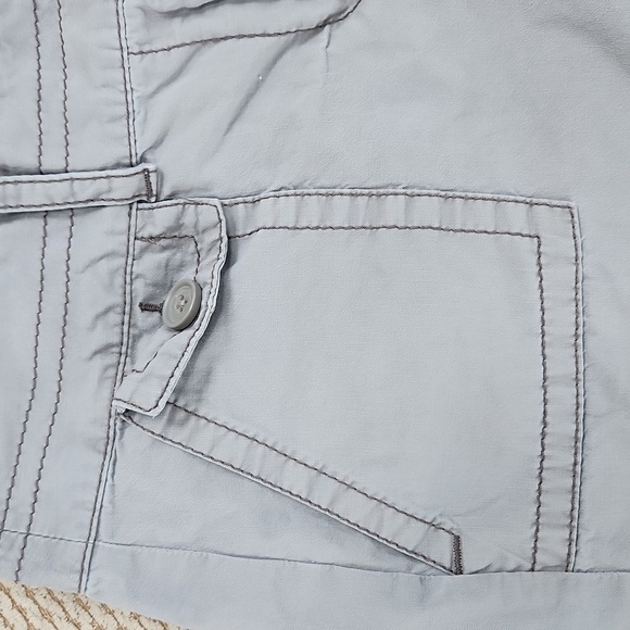 LOFT Light Gray Women's Cargo Shorts, Size 4 - Picture 2 of 5